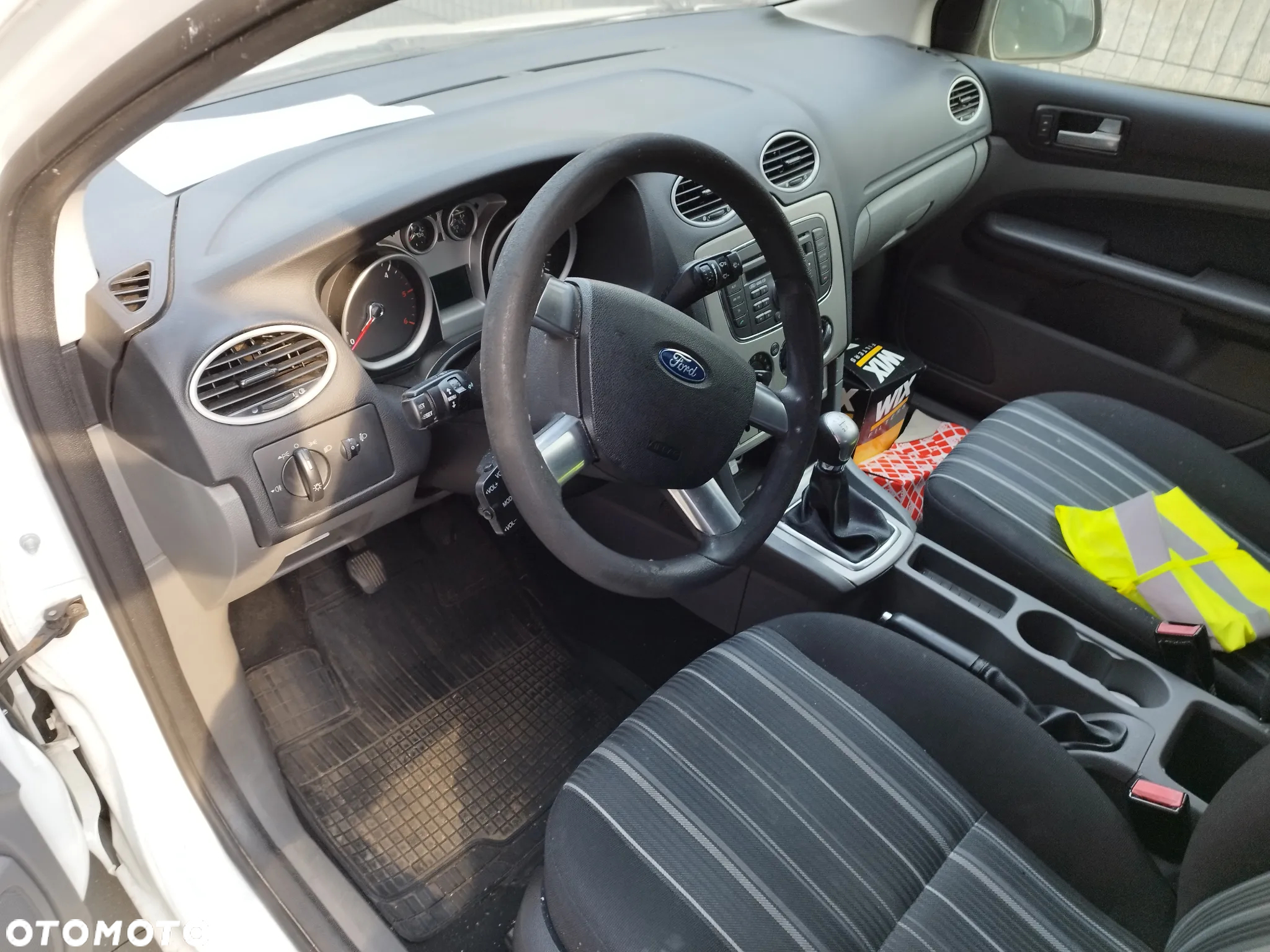 Ford Focus 1.6 TDCi Ambiente - 7