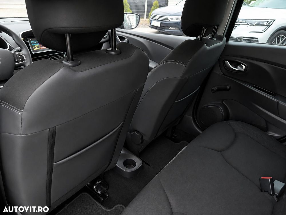 Renault Clio TCe 100 INTENS - 9