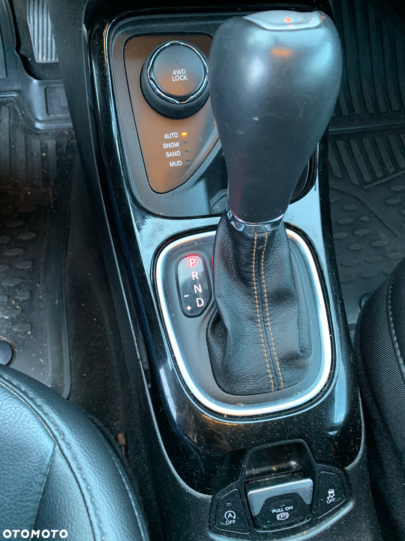 Jeep Compass - 16
