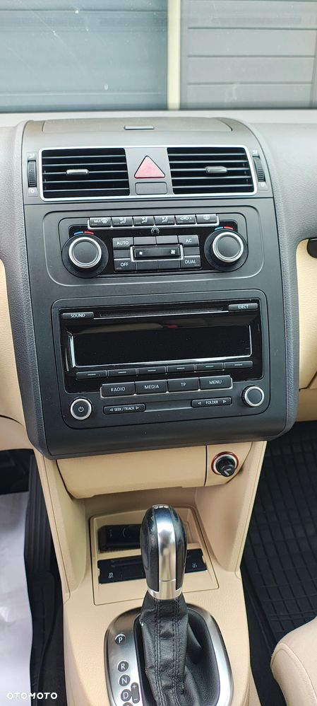 Volkswagen Touran 2.0 TDI DPF Comfortline DSG - 8