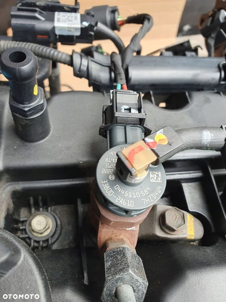 HYUNDAI i30 KIA CEED 1.6 crdi d4fb WTRYSKI WTRYSKIWACZE KPL 33800-2a610