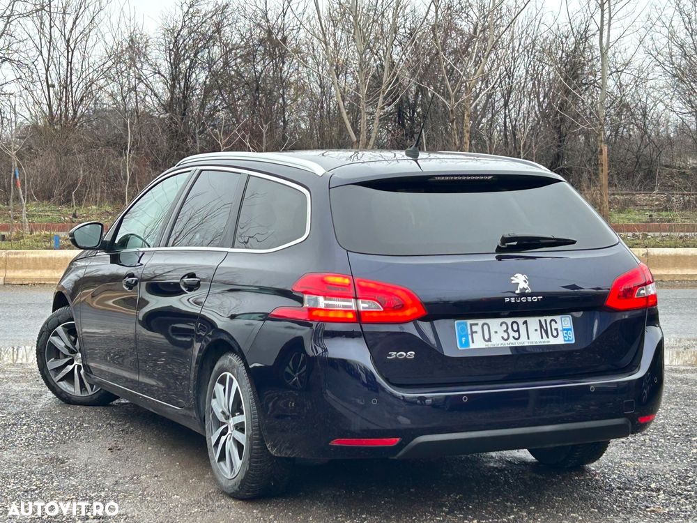 Peugeot 308 PureTech 130 EAT8 Allure - 4