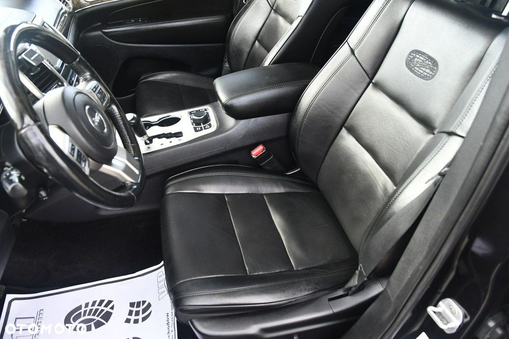 Jeep Grand Cherokee - 14
