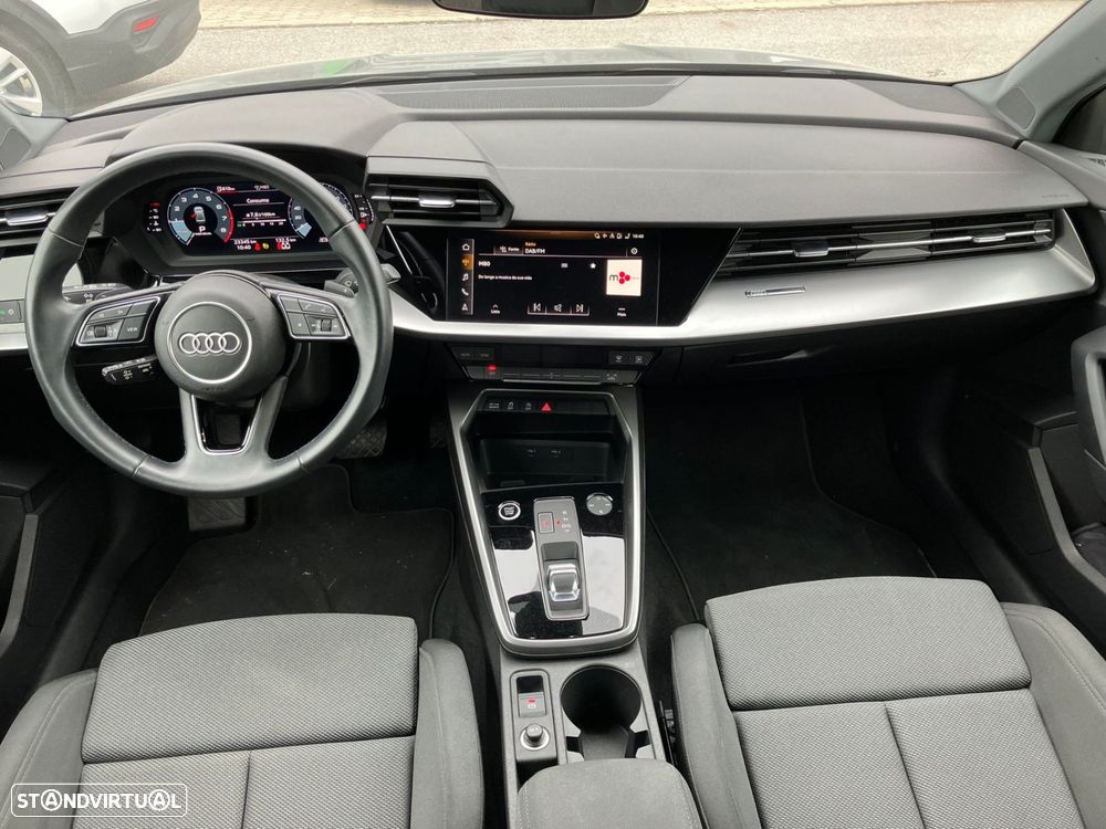 Audi A3 Limousine 30 TFSI S line S tronic - 2