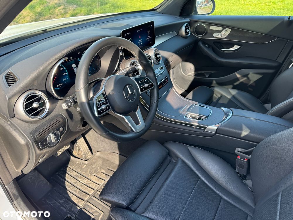 Mercedes-Benz GLC 300 4Matic 9G-TRONIC - 14