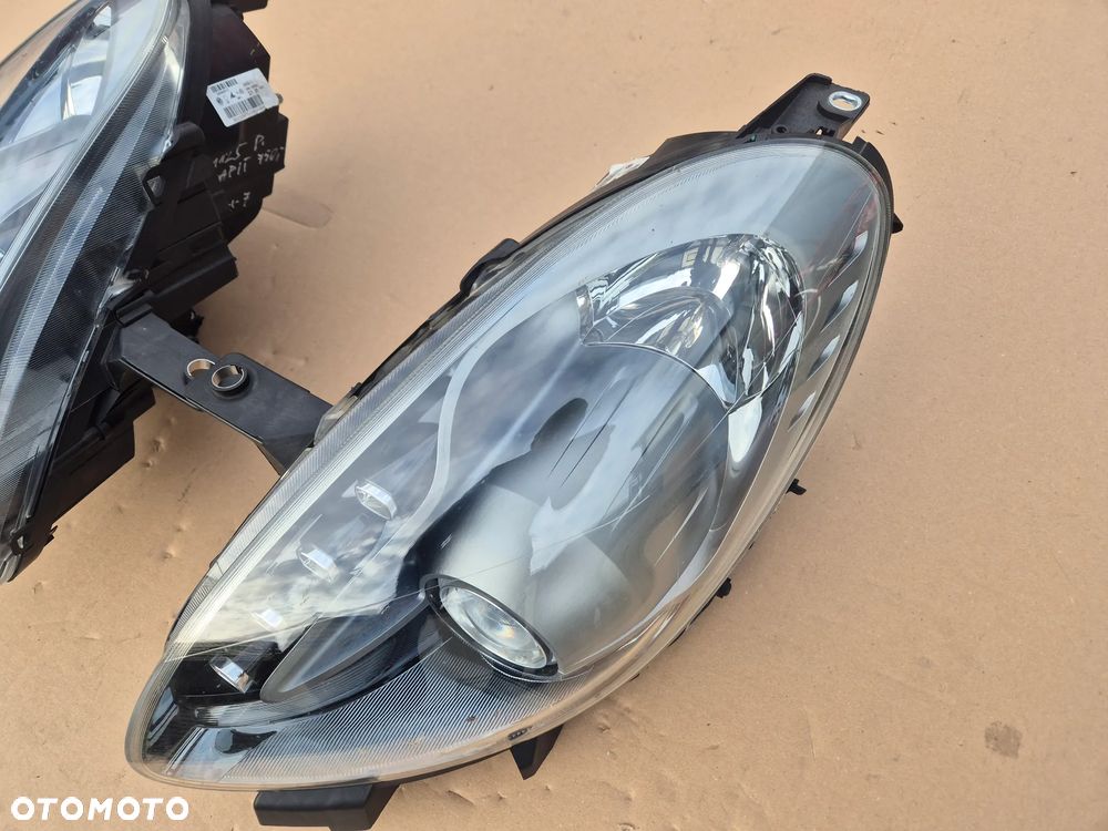 Alfa Romeo Giulietta .Komplet reflektorów.H7.Oryginały.Grafitowe. - 3