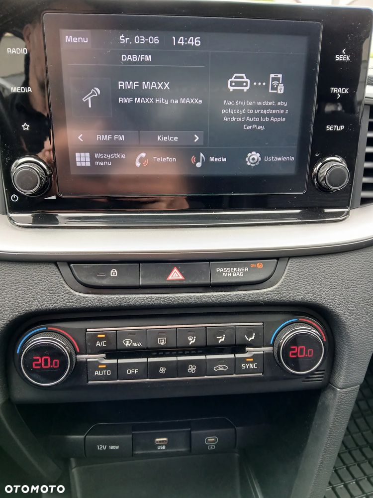Kia Ceed 1.5 T-GDI M - 10