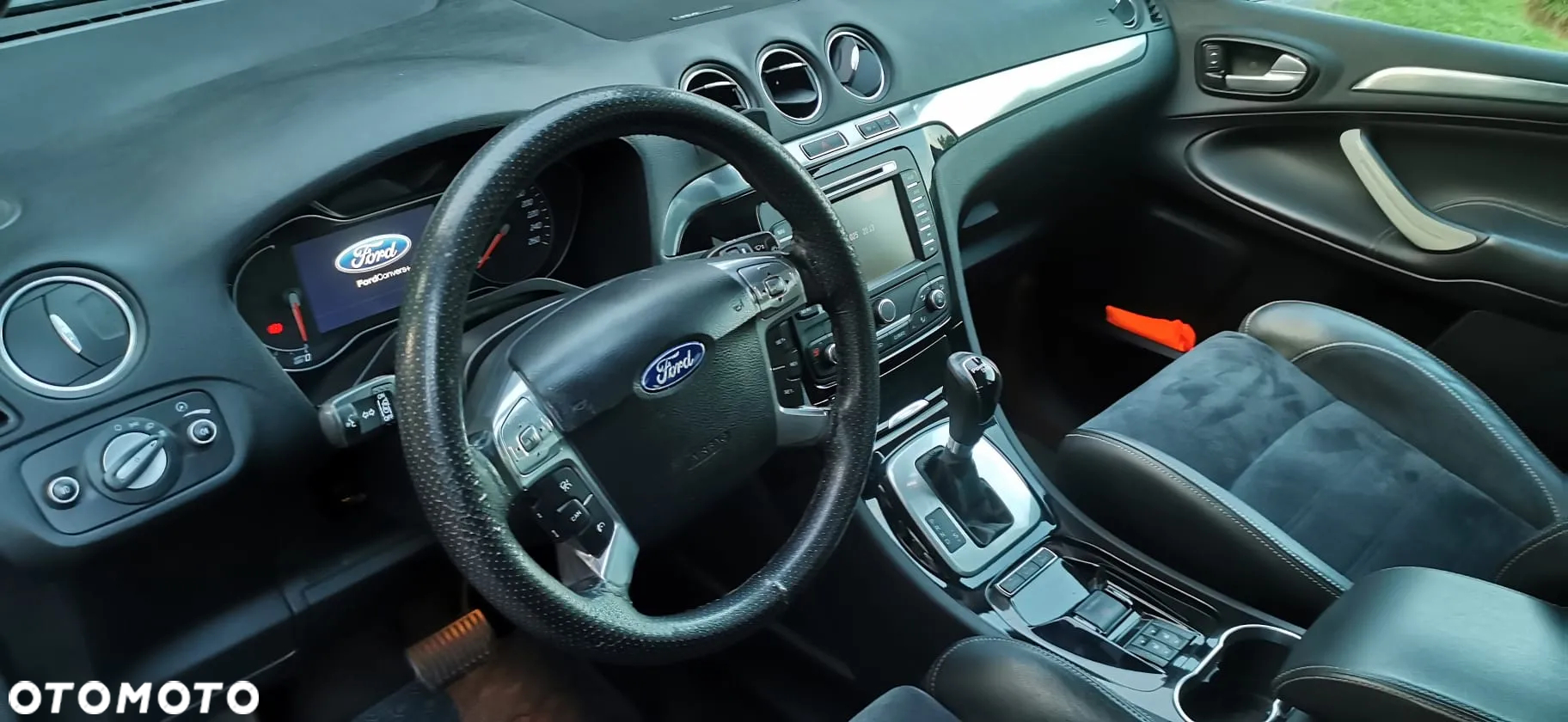 Ford S-Max - 13