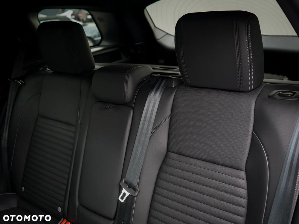 Land Rover Discovery Sport 2.0 D200 mHEV R-Dynamic SE - 30