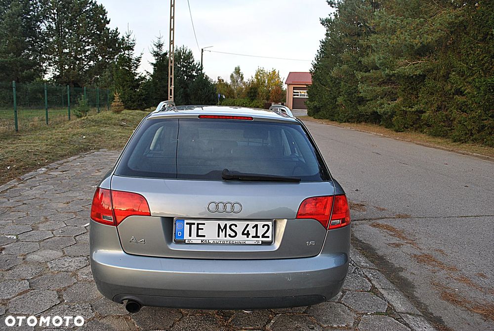 Audi A4 Avant 1.6 - 9