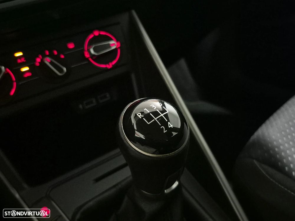 VW Polo 1.6 TDI Confortline - 20