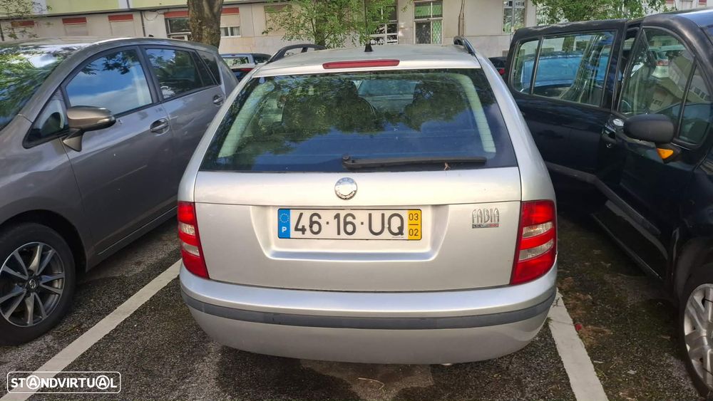 Skoda Fabia Break 1.4 Elegance AR4 - 5