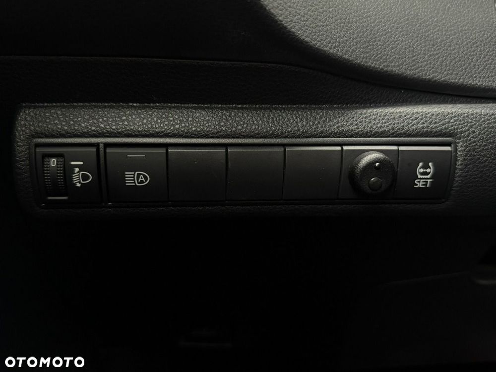 Toyota Corolla 1.5 Comfort - 32