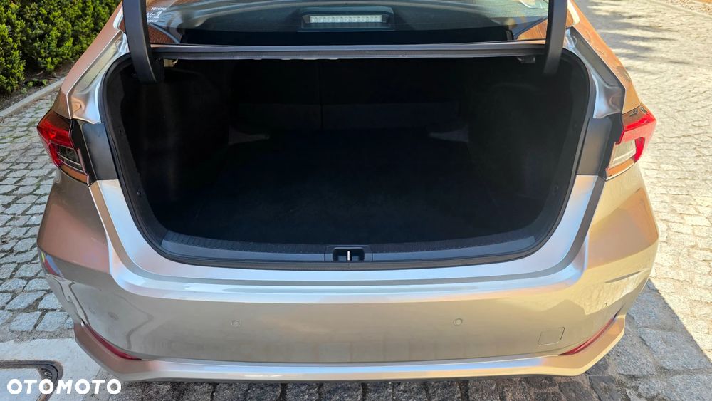Toyota Corolla 1.8 Hybrid Comfort - 11