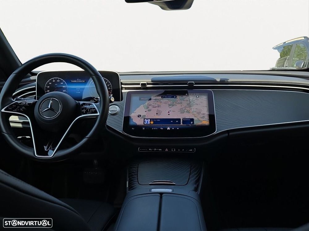 Mercedes-Benz E 300 - 12