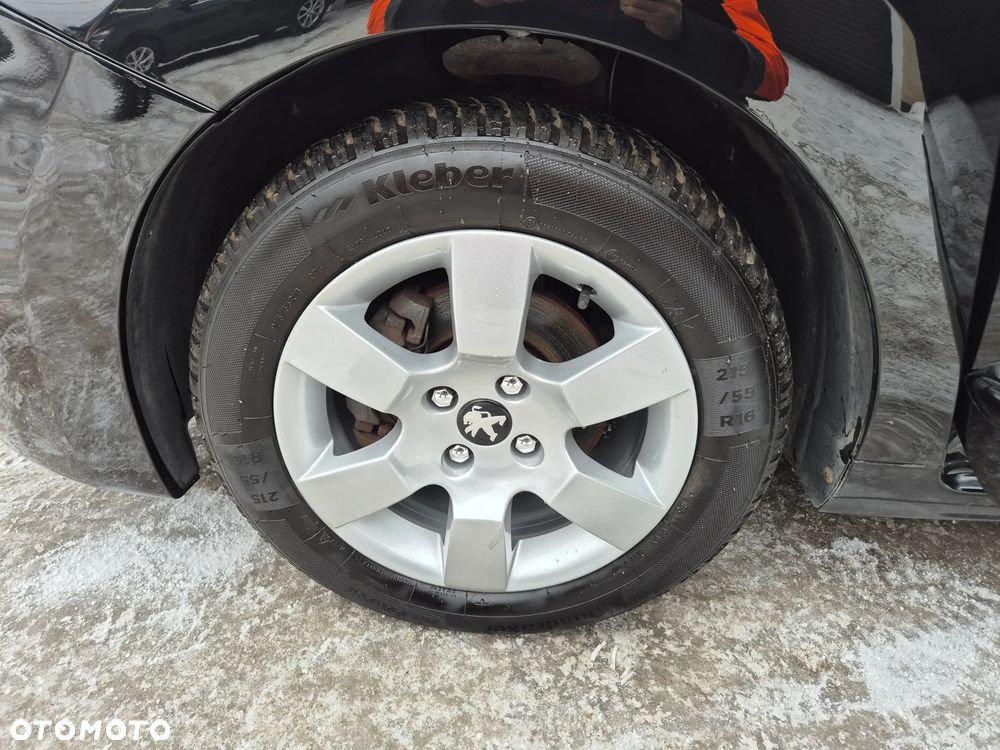 Peugeot 5008 e-HDI FAP 115 EGS6 Stop&Start Allure - 24