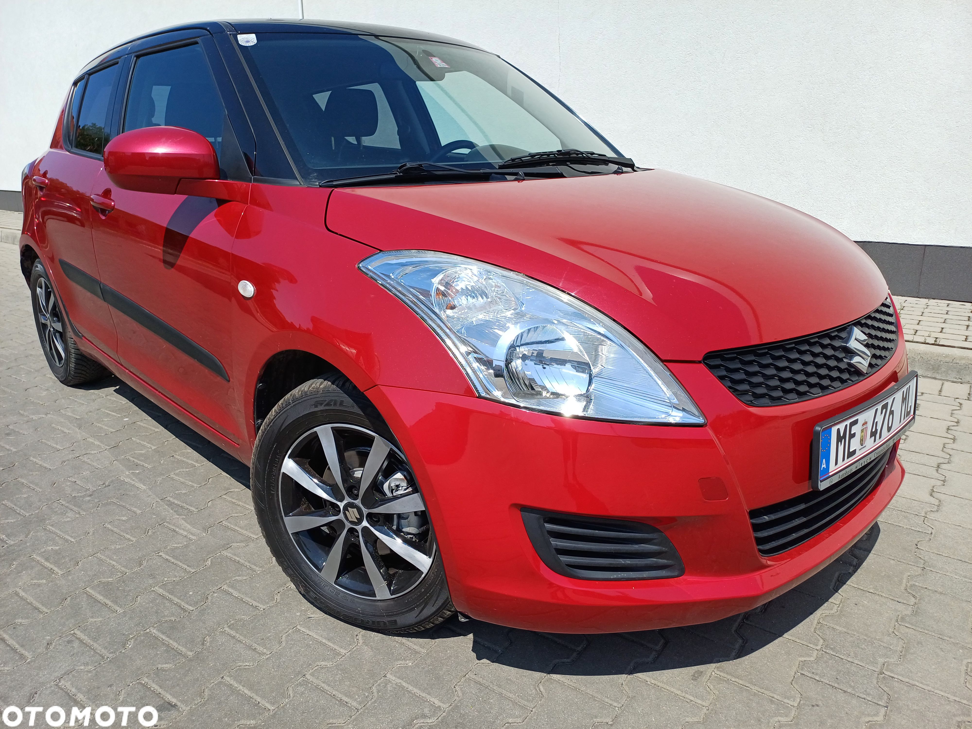 Suzuki Swift 1.2 Premium - 1