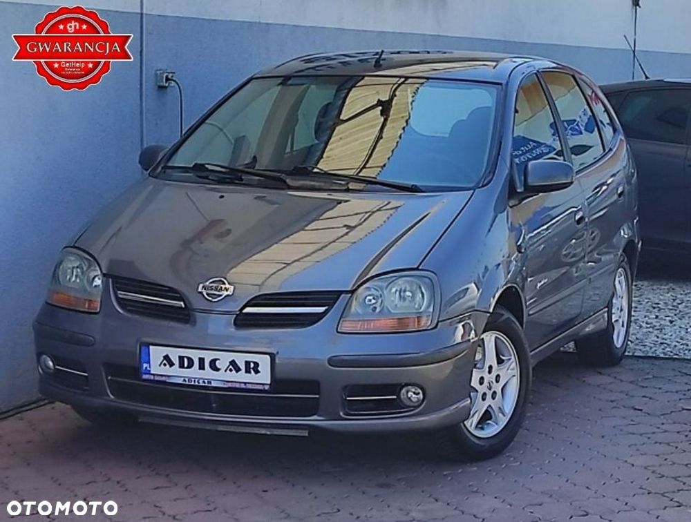 Nissan Almera Tino - 1