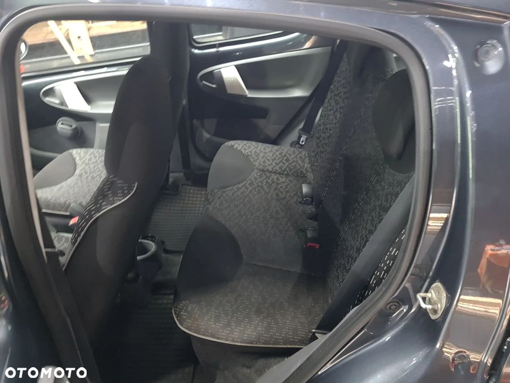 Peugeot 107 1.0 Urban Move Euro5 - 23