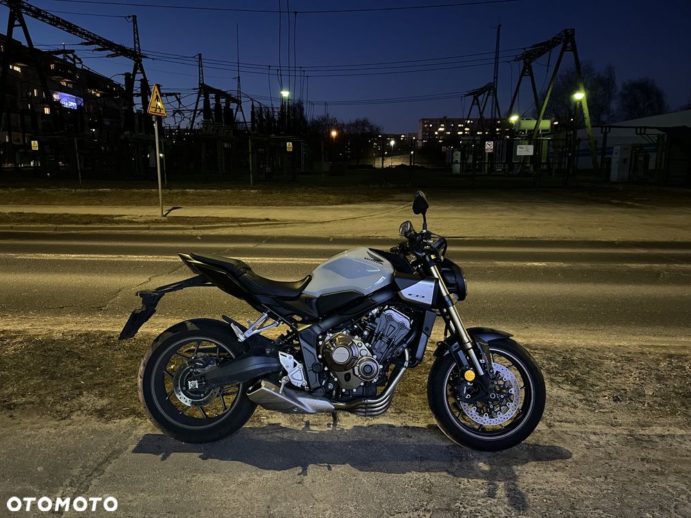 Honda CB - 17