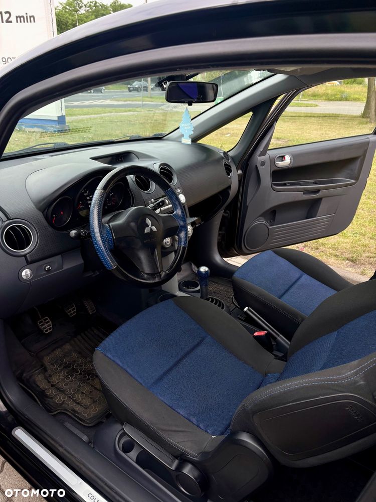 Mitsubishi Colt 1.3 Inform - 10