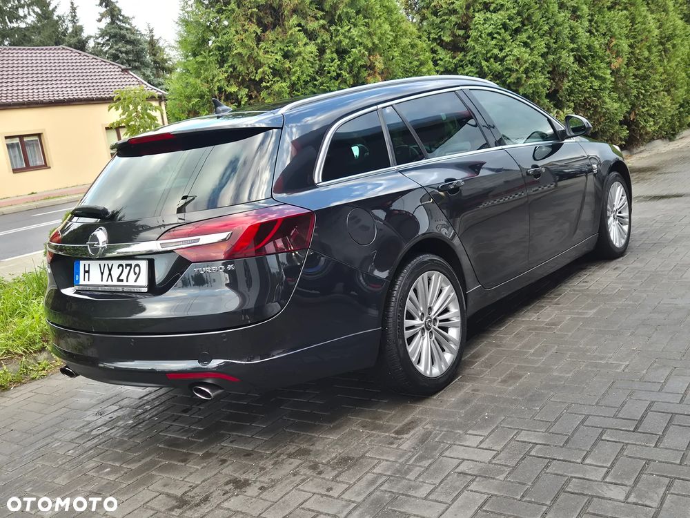 Opel Insignia 2.0 T Cosmo 4x4 S&S - 14