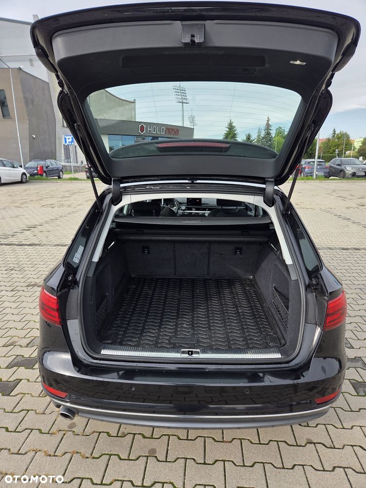 Audi A4 Avant - 4