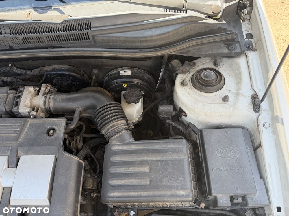 Kia Cerato 1.6 LX - 16