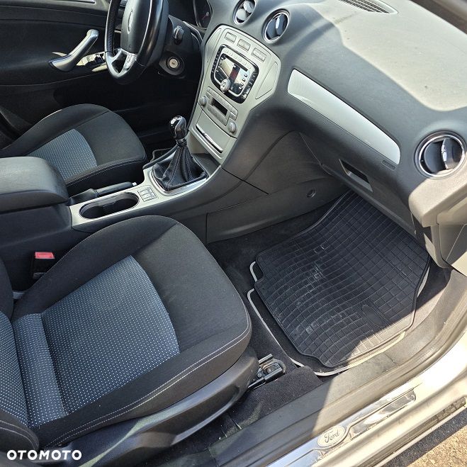 Ford Mondeo 1.6 Silver X - 6