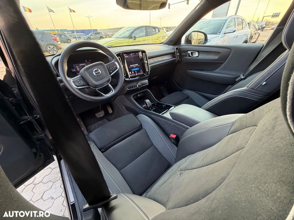 Volvo XC 40 Recharge Twin Motor AWD Ultimate - 6