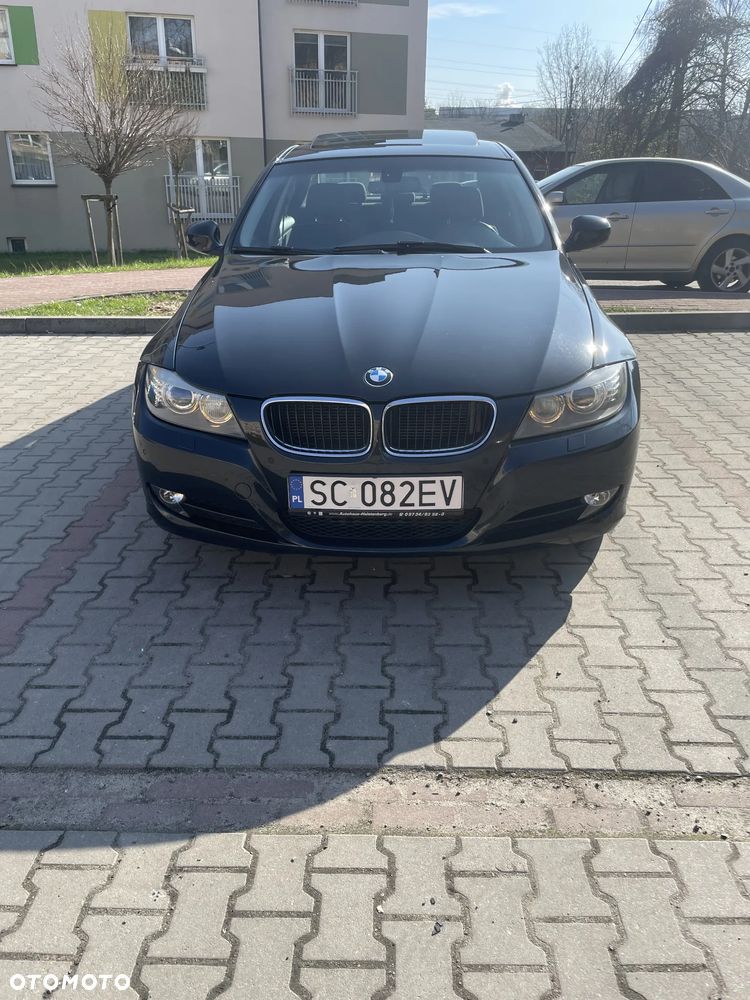 BMW Seria 3 320d xDrive DPF - 2