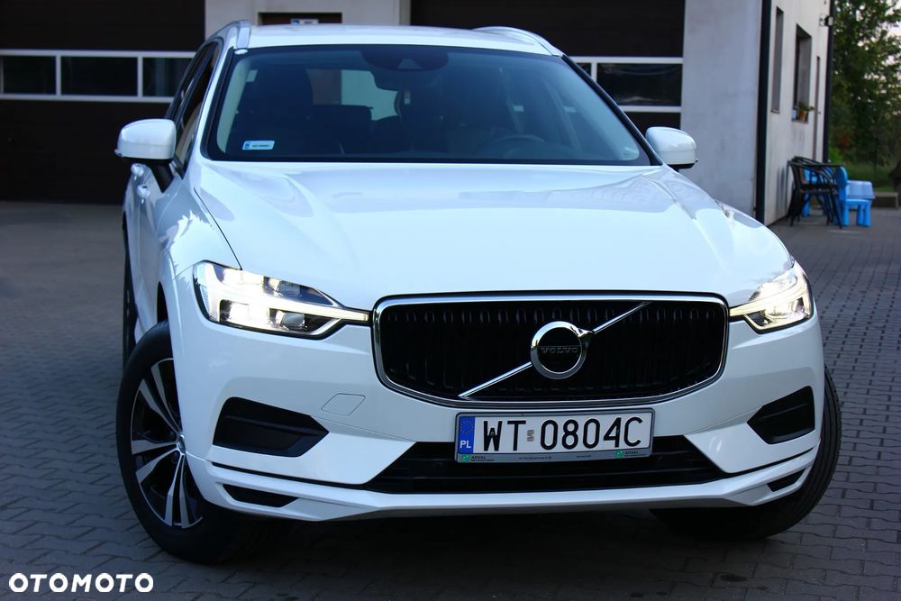 Volvo XC 60 D4 Momentum Pro - 4