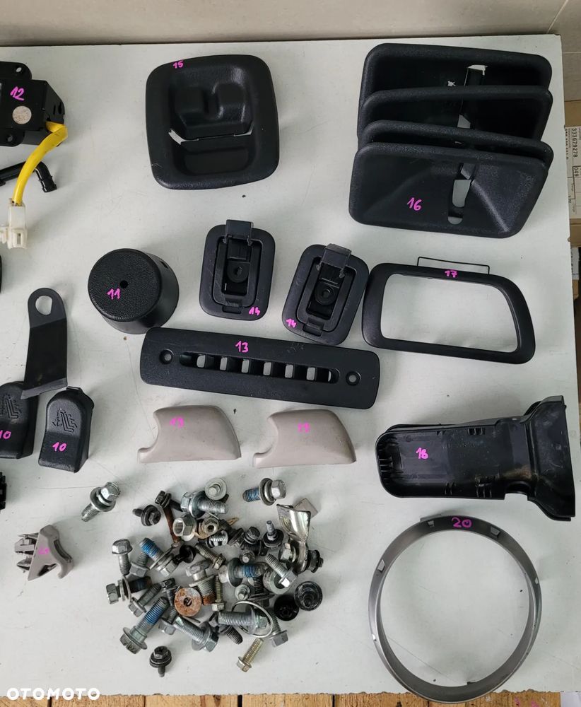 CZĘŚCI WYPOSAŻENIA MITSUBISHI PAJERO III 07-15 - 3