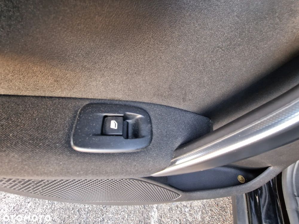 Peugeot 2008 1.2 Pure Tech GPF Allure S&S EAT6 - 7