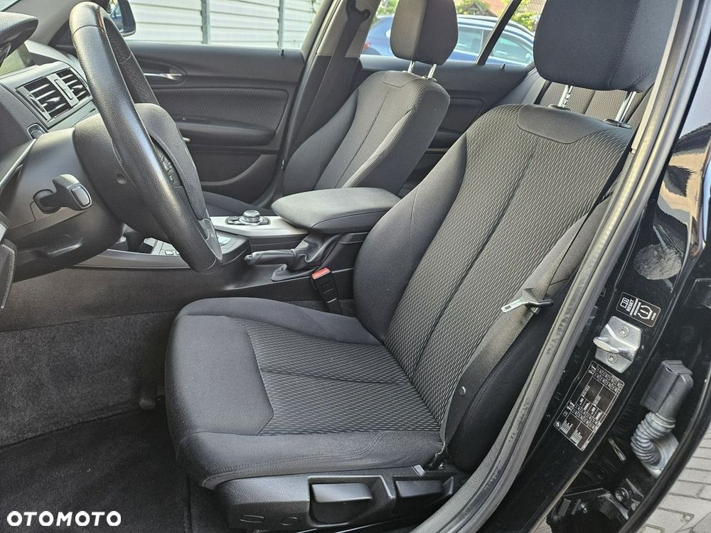 BMW Seria 1 116i Sport Line - 24