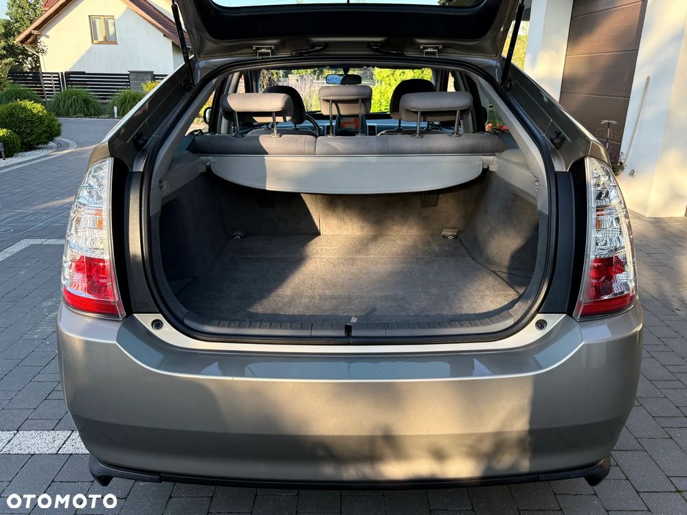 Toyota Prius 1.5 VVT-i Sol - 37