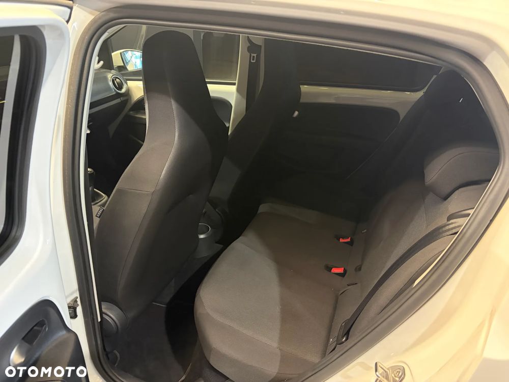 Volkswagen up! 1.0 move - 10