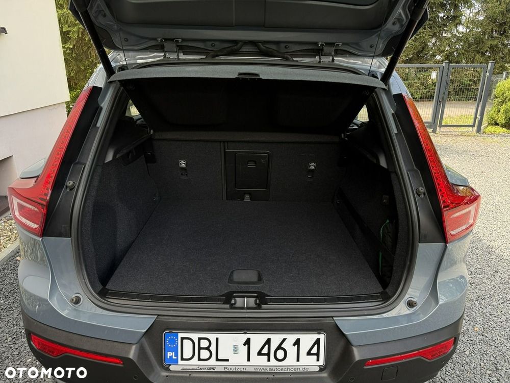 Volvo XC 40 D4 AWD Momentum Pro - 9