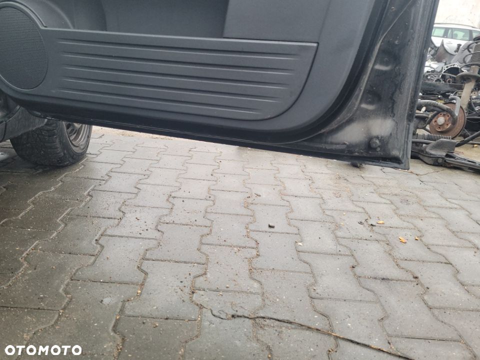 Drzwi prawe przód tył tylne Mitsubishi Colt VI Z30 2004-2008r przedlift X19 - 2