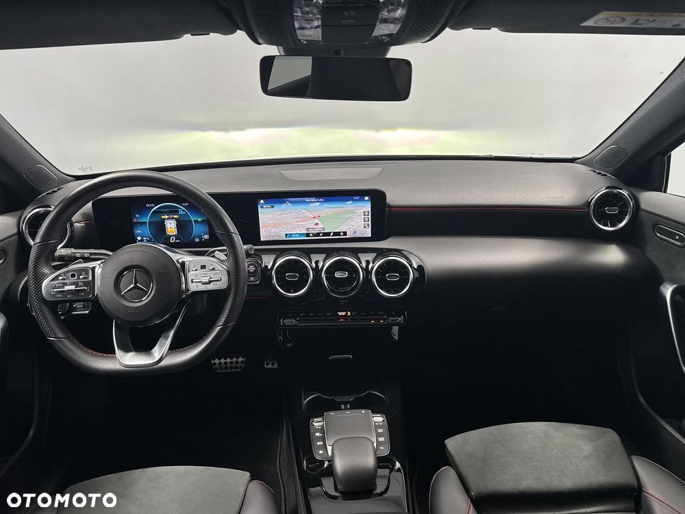 Mercedes-Benz Klasa A 180 AMG Line 7G-DCT - 21