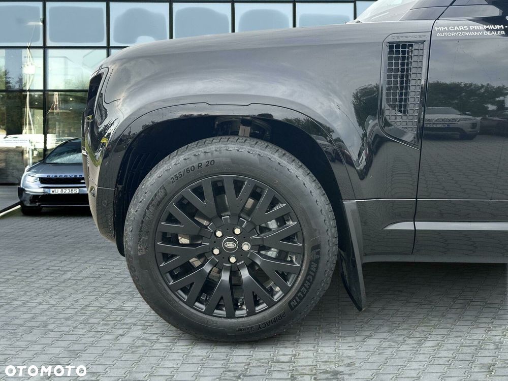 Land Rover Defender - 5