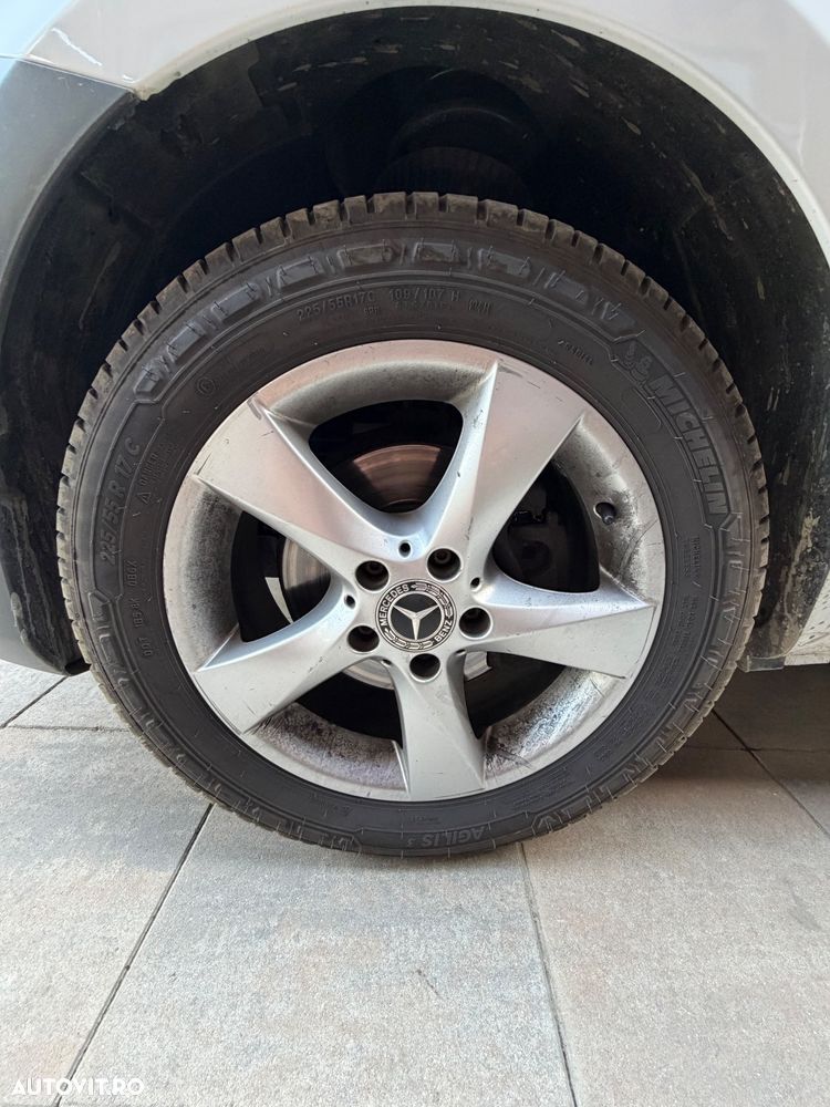 Mercedes-Benz Vito - 7