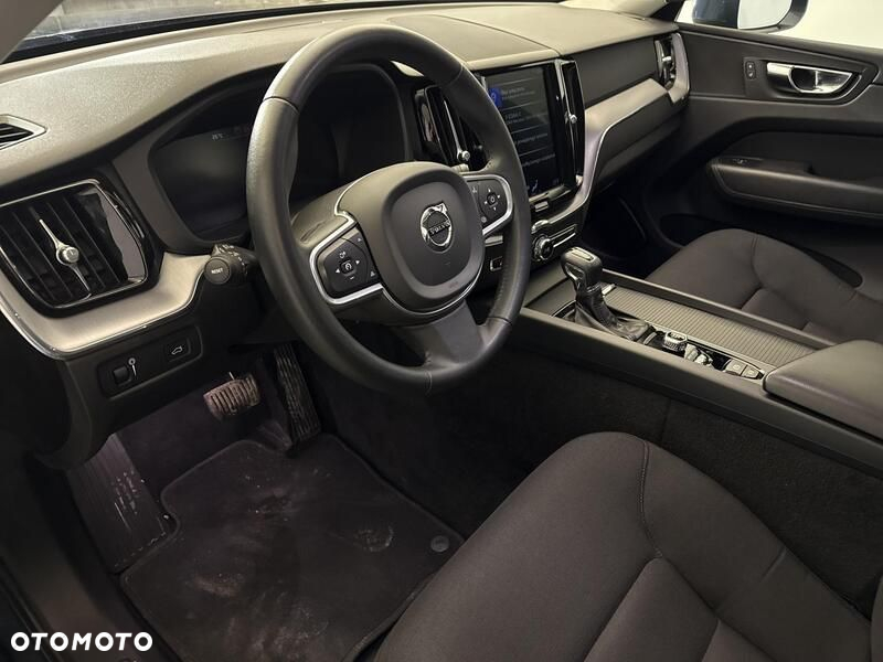 Volvo XC 60 D4 Momentum - 10