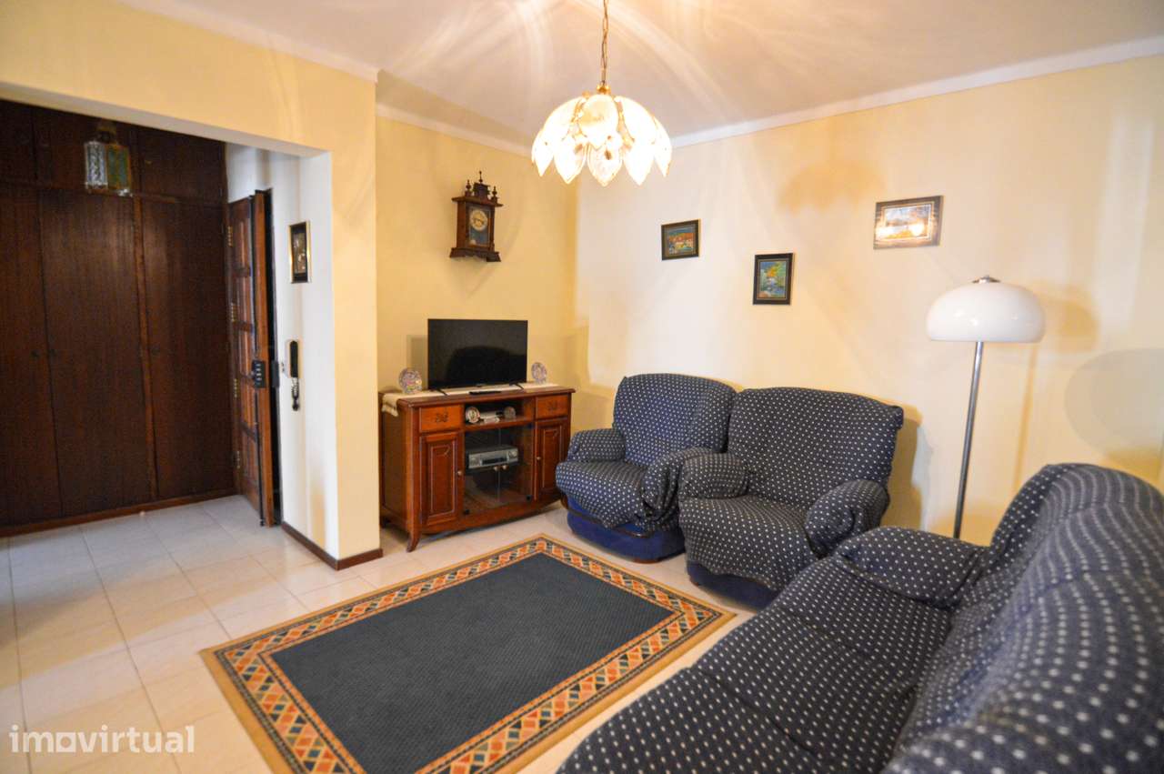 Apartamento T2 em Quarteira a pouco metros da Praia - Grande imagem: 5/14