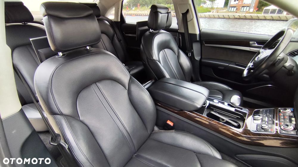 Audi A8 4.2 TDI L Quattro - 15