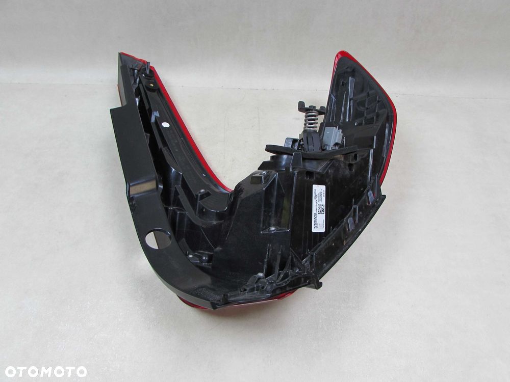 VOLVO XC40 II 18- LAMPA TYL LEWA LED 31446790 EUROPA - 9