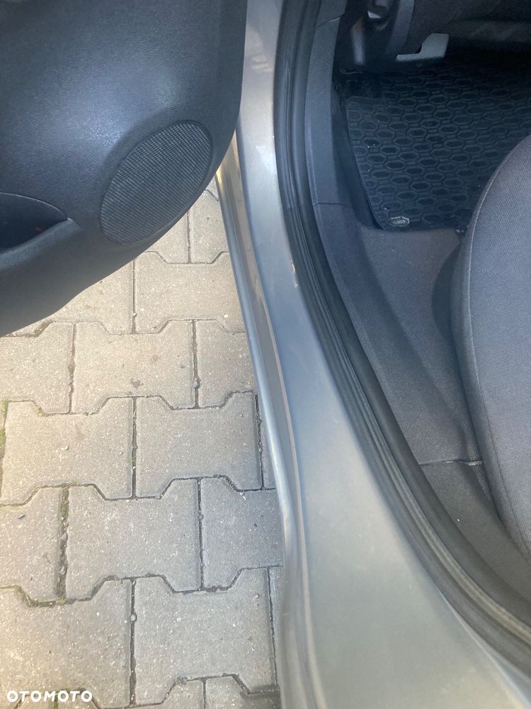 Opel Corsa - 13