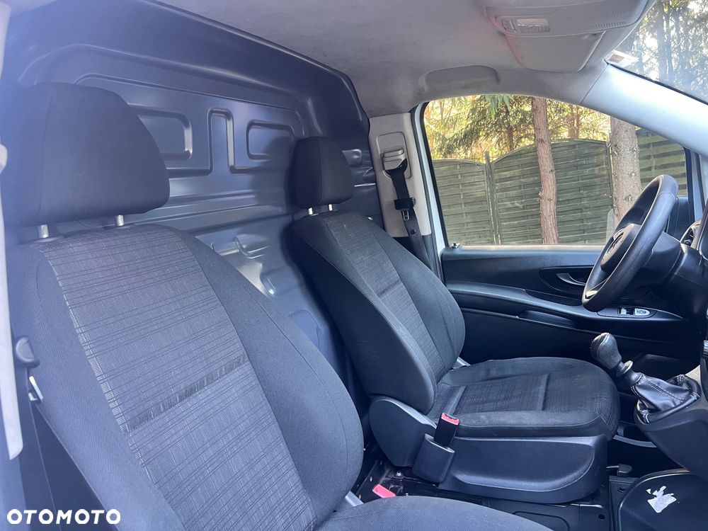Mercedes-Benz VITO LONG 1.6 CDI 114KM 2019r - 24