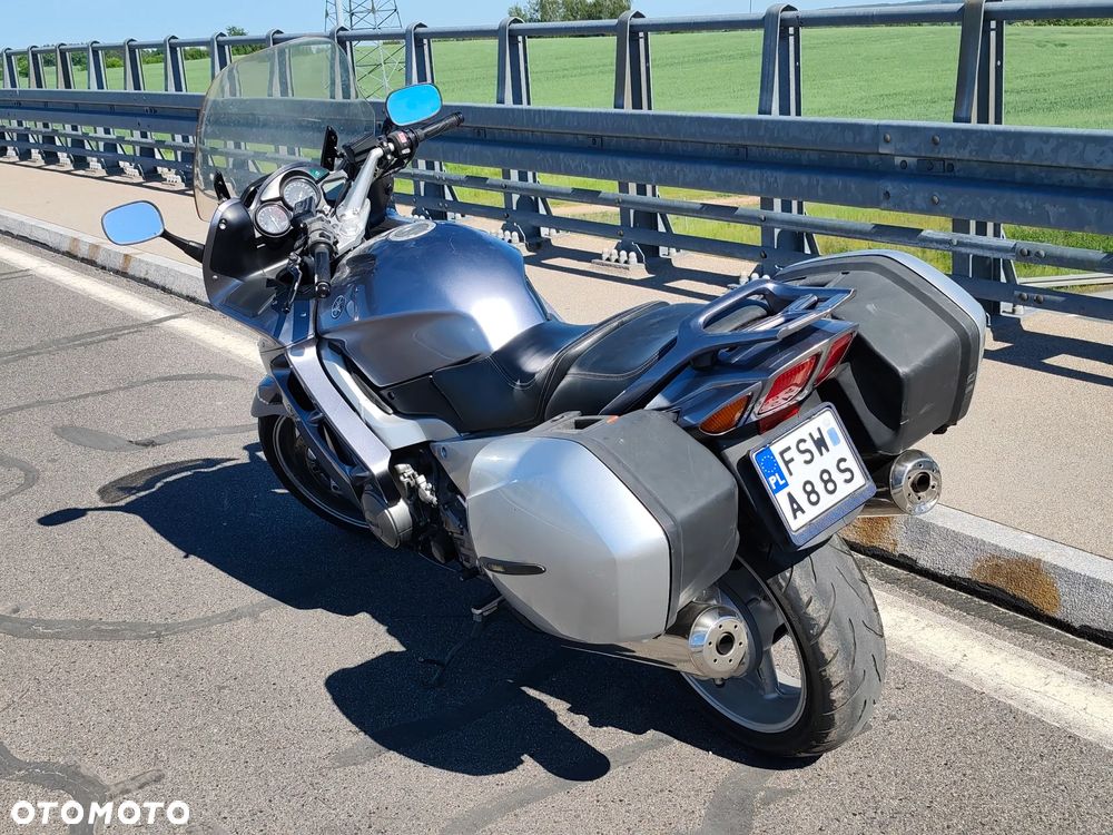 Yamaha FJR - 17