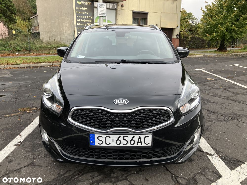 Kia Carens - 3